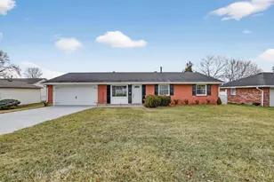 694 Park Ave, Springdale, OH 45246 - Photo 1