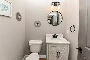 6328 Desmond St, Cincinnati, OH 45227 - Photo 12