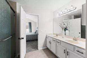 1065 Dunstan Ct, Hamilton Township, OH 45152 - Photo 18