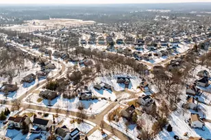 1065 Dunstan Ct, Hamilton Township, OH 45152 - Photo 44