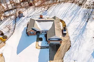 1065 Dunstan Ct, Hamilton Township, OH 45152 - Photo 40