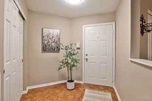 492 Mapleleaf Dr, Union Township, OH 45255 - Photo 6