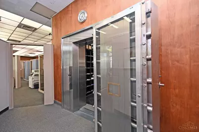 1440 Main Street, Cincinnati, OH 45202 - Photo 22