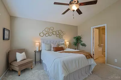 1919 Washburn Street, Cincinnati, OH 45223 - Photo 6