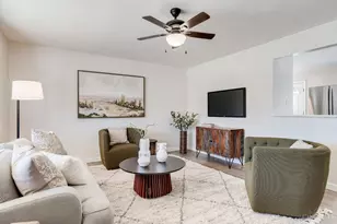 1453 Verdale Dr, Anderson Township, OH 45230 - Photo 6