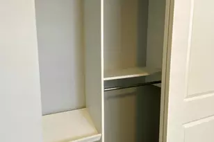 5025 Barrow Ave, Cincinnati, OH 45209 - Photo 6