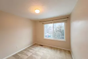 5705 Pepperridge Ct, Hamilton Township, OH 45039 - Photo 18