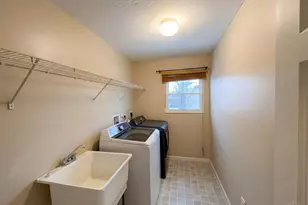 5705 Pepperridge Ct, Hamilton Township, OH 45039 - Photo 24