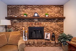 612 Applehill Dr, West Carrollton, OH 45449 - Photo 18