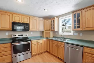 6023 Squirehill Court, Cincinnati, OH 45230 - Photo 8