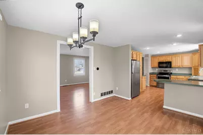 6023 Squirehill Court, Cincinnati, OH 45230 - Photo 4