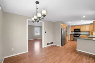 6023 Squirehill Ct, Cincinnati, OH 45230 - Photo 4