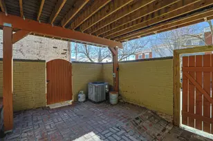 323 Milton St, Cincinnati, OH 45202 - Photo 36