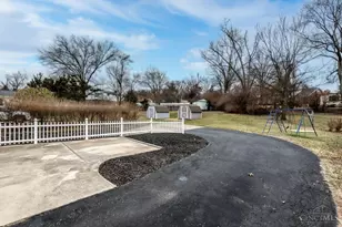 5600 Antoninus Dr, Green Township, OH 45238 - Photo 8