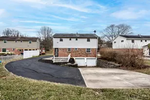 5600 Antoninus Dr, Green Township, OH 45238 - Photo 10