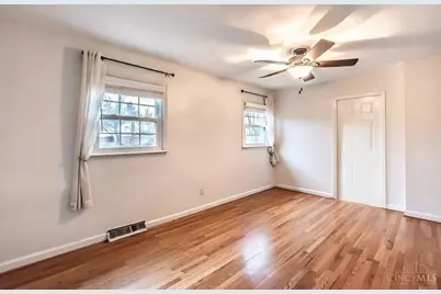 5600 Antoninus Drive, Green Township, OH 45238 - Photo 6