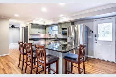 5600 Antoninus Drive, Green Township, OH 45238 - Photo 12