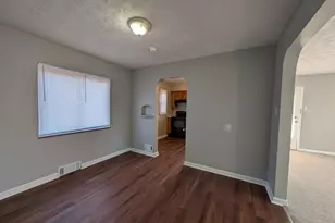 3236 Van Zandt Dr, Green Township, OH 45211 - Photo 10