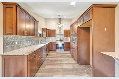 3311 Starhaven Trail, Green Township, OH 45248 - Photo 10