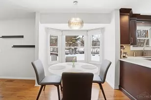 1858 Foxhollow Dr, Anderson Township, OH 45255 - Photo 10