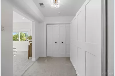 6006 Grand Vista Avenue, Cincinnati, OH 45213 - Photo 24