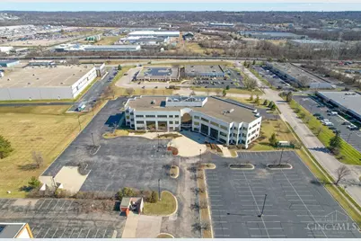 3 Crowne Point Drive, Sharonville, OH 45241 - Photo 4