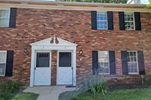 3 Queens Ct, West Chester, OH 45069 - Photo 2