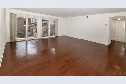 3065 Alpine Terrace #10A, Cincinnati, OH 45208 - Photo 4