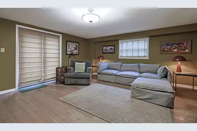 9856 Knollbrook Terrace, Montgomery, OH 45242 - Photo 12