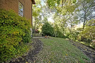 4 Burton Woods Ln, Cincinnati, OH 45229 - Photo 12