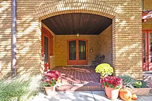 4 Burton Woods Ln, Cincinnati, OH 45229 - Photo 4