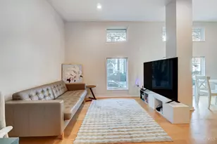 1150 Vine St, Cincinnati, OH 45202 - Photo 10