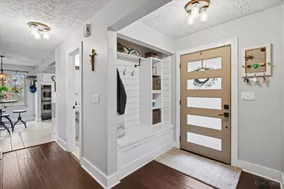 5707 Whistling Wind Lane, Milford, OH 45150 - Photo 4