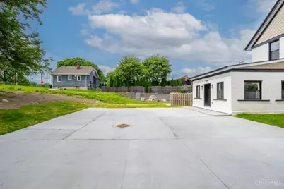 817 Hawthorne Avenue #A, Cincinnati, OH 45205 - Photo 36