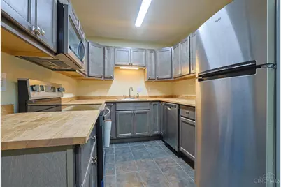 10086 Windswept Lane, Colerain Township, OH 45251 - Photo 8