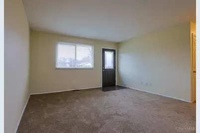 10086 Windswept Lane, Colerain Township, OH 45251 - Photo 4