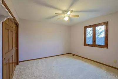 4324 Marcrest Drive, Cincinnati, OH 45211 - Photo 24