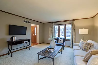 4324 Marcrest Drive, Cincinnati, OH 45211 - Photo 10