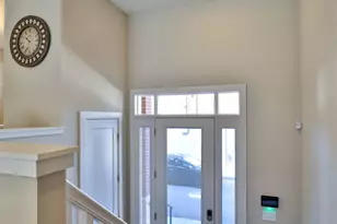 1514 Pleasant St, Cincinnati, OH 45202 - Photo 4