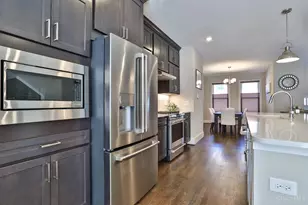 1514 Pleasant St, Cincinnati, OH 45202 - Photo 12