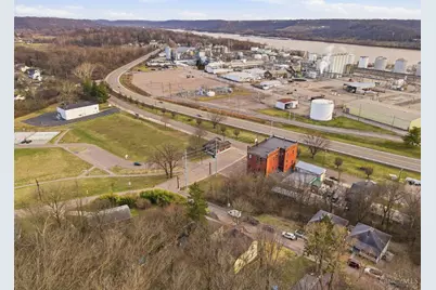 210 Sekitan Avenue, Miami Township, OH 45001 - Photo 30