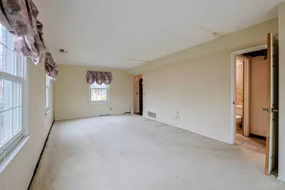 1126 Hickok Lane, Cincinnati, OH 45238 - Photo 6