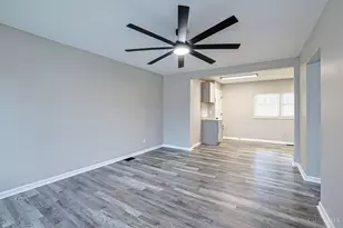 2680 Royal Glen Dr, Colerain Township, OH 45239 - Photo 4