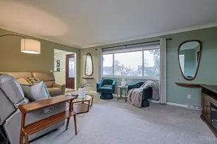 1013 Ligorio Ave, Green Hills, OH 45218 - Photo 8