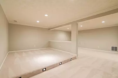 6793 Jennifer Lynn Drive, Cincinnati, OH 45248 - Photo 34