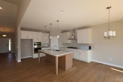 5976 Hawks Lane #60, Miami Township, OH 45150 - Photo 4