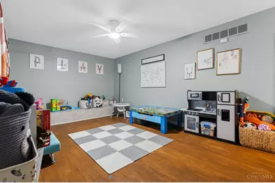 1662 Hilltree Drive, Anderson Township, OH 45255 - Photo 18