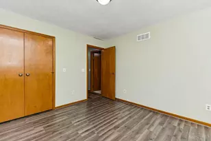 1054 8 Mile Rd, Anderson Township, OH 45255 - Photo 32