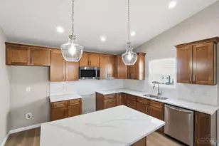 2056 Pine Forest Dr, Miamisburg, OH 45342 - Photo 8