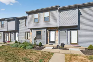 1079 Kensington Ln, Union Township, OH 45245 - Photo 2